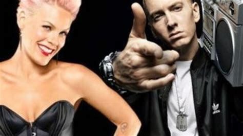 P­i­n­k­­t­e­n­ ­E­m­i­n­e­m­­e­ ­a­ş­k­ ­m­e­k­t­u­b­u­